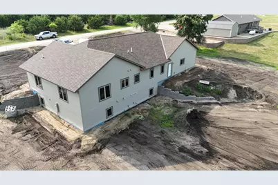 16435 26th St NE, New London, MN 56273 - Photo 7