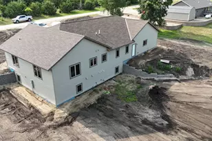 16435 26th St NE, New London, MN 56273 - Photo 7