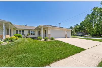 2102 McQuillan Court SE, Rochester, MN 55904 - Photo 27