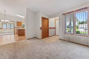 2102 McQuillan Ct SE, Rochester, MN 55904 - Photo 5
