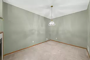 13214 Spencer Sweet Pea Ln, Eden Prairie, MN 55347 - Photo 7