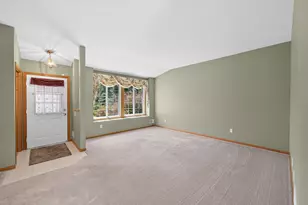 13214 Spencer Sweet Pea Ln, Eden Prairie, MN 55347 - Photo 3