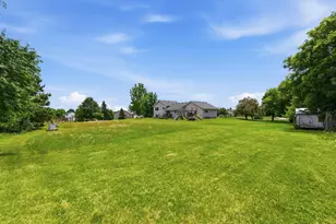 682 Old Hopkins Pl, Hudson, WI 54016 - Photo 27