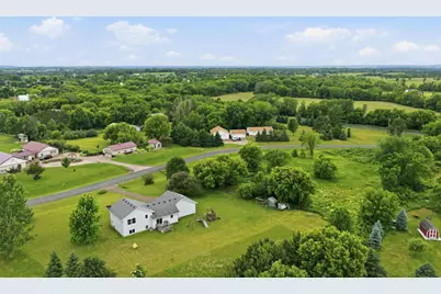 682 Old Hopkins Place, Hudson, WI 54016 - Photo 37
