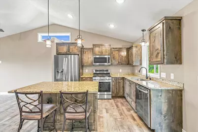 38369 Hunters Ridge Trail, North Branch, MN 55056 - Photo 13