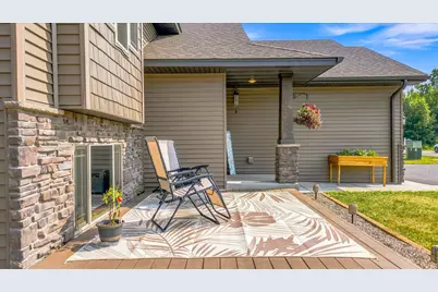 38369 Hunters Ridge Trail, North Branch, MN 55056 - Photo 5
