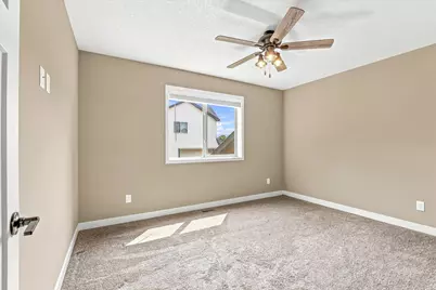 38369 Hunters Ridge Trail, North Branch, MN 55056 - Photo 25