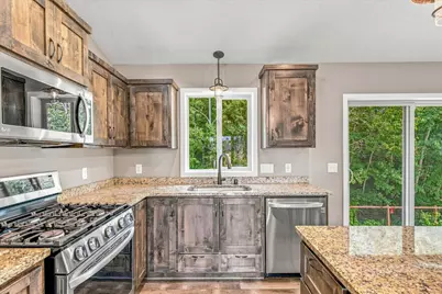 38369 Hunters Ridge Trail, North Branch, MN 55056 - Photo 17