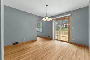 9924 Little Cir, Bloomington, MN 55437 - Photo 15