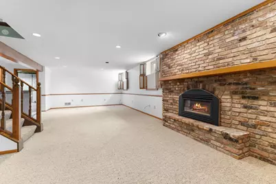 9924 Little Circle, Bloomington, MN 55437 - Photo 29