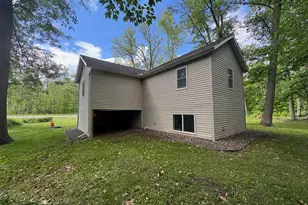 48566 Lake Ave, McGregor, MN 55760 - Photo 7