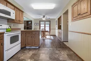 623 Spruce St, Fergus Falls, MN 56537 - Photo 9