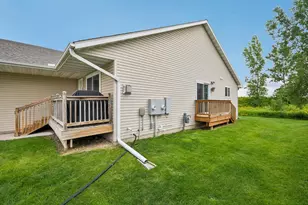 428 E Cheyenne St, Roberts, WI 54023 - Photo 43
