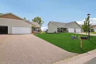 428 E Cheyenne St, Roberts, WI 54023 - Photo 5
