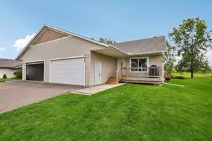 428 E Cheyenne St, Roberts, WI 54023 - Photo 3