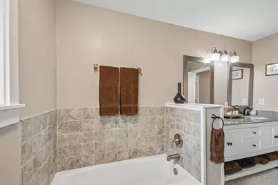 428 E Cheyenne Street, Roberts, WI 54023 - Photo 37