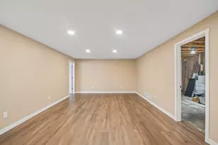 428 E Cheyenne St, Roberts, WI 54023 - Photo 25
