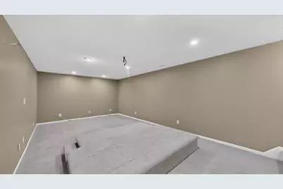 5806 48th Avenue NW, Rochester, MN 55901 - Photo 35