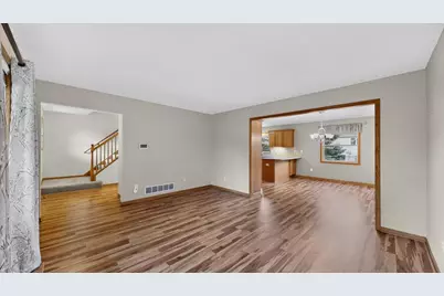 5806 48th Avenue NW, Rochester, MN 55901 - Photo 9