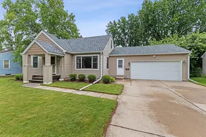 1405 Belmont Lane W, Roseville, MN 55113 - Photo 3