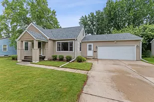 1405 Belmont Ln W, Roseville, MN 55113 - Photo 3