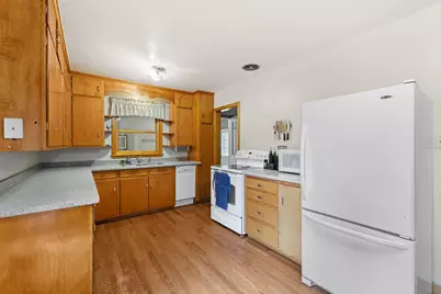1405 Belmont Lane W, Roseville, MN 55113 - Photo 11
