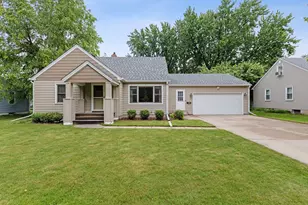 1405 Belmont Ln W, Roseville, MN 55113 - Photo 1