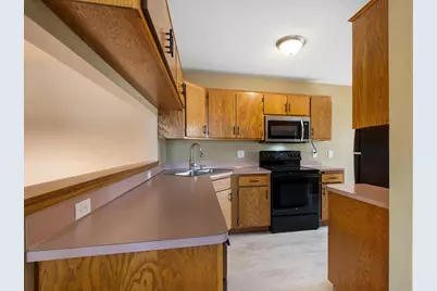 7638 13th Street N, Oakdale, MN 55128 - Photo 7