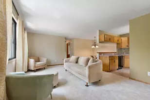 7638 13th St N, Oakdale, MN 55128 - Photo 7