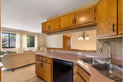 7638 13th Street N, Oakdale, MN 55128 - Photo 11