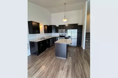 3130 27th Street S, Moorhead, MN 56560 - Photo 3