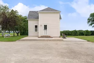 2637 SW 92nd Ave, Owatonna, MN 55060 - Photo 1