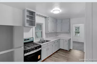 1690 Margaret Street, Saint Paul, MN 55106 - Photo 3
