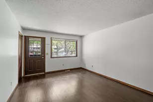 13317 Zenith Ln, Eden Prairie, MN 55346 - Photo 7