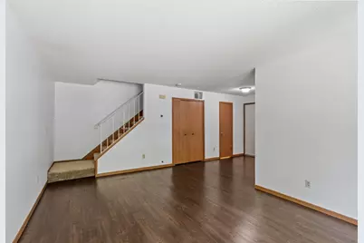 13317 Zenith Lane, Eden Prairie, MN 55346 - Photo 5