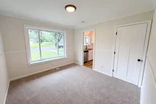 1695 Abell St, Maplewood, MN 55117 - Photo 9