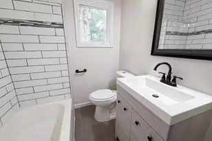 1695 Abell St, Maplewood, MN 55117 - Photo 15
