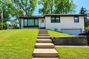 184 Larpenteur Ave E, Saint Paul, MN 55117 - Photo 1