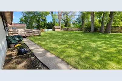 184 Larpenteur Avenue E, Saint Paul, MN 55117 - Photo 5