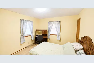 184 Larpenteur Avenue E, Saint Paul, MN 55117 - Photo 11