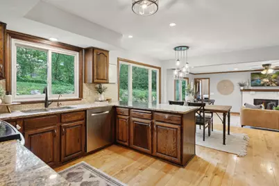 13645 Krestwood Drive, Burnsville, MN 55337 - Photo 7