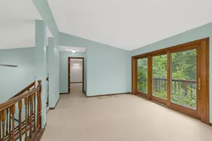 9785 Alaureate Ct, Inver Grove Heights, MN 55077 - Photo 5