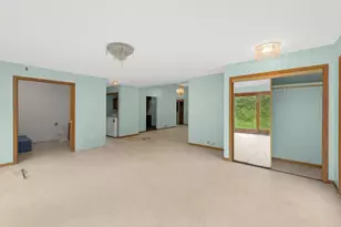 9785 Alaureate Ct, Inver Grove Heights, MN 55077 - Photo 11