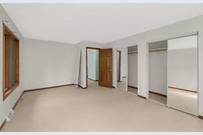 9785 Alaureate Court, Inver Grove Heights, MN 55077 - Photo 17