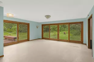 9785 Alaureate Ct, Inver Grove Heights, MN 55077 - Photo 9