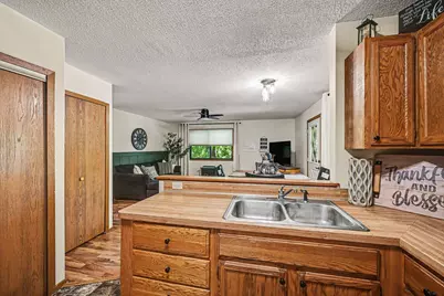 1516 Helmo Avenue N, Oakdale, MN 55128 - Photo 5