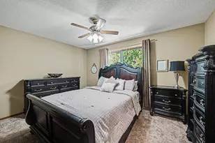 1516 Helmo Ave N, Oakdale, MN 55128 - Photo 9