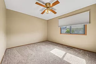 1516 Helmo Ave N, Oakdale, MN 55128 - Photo 11