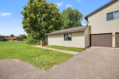 1516 Helmo Avenue N, Oakdale, MN 55128 - Photo 15