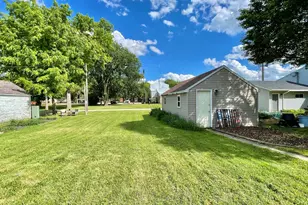 212 Cleveland Ave, Morgan, MN 56266 - Photo 3